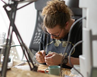 ./media/pages/about/Processed/Pierre Soldering/Pierre_Soldering